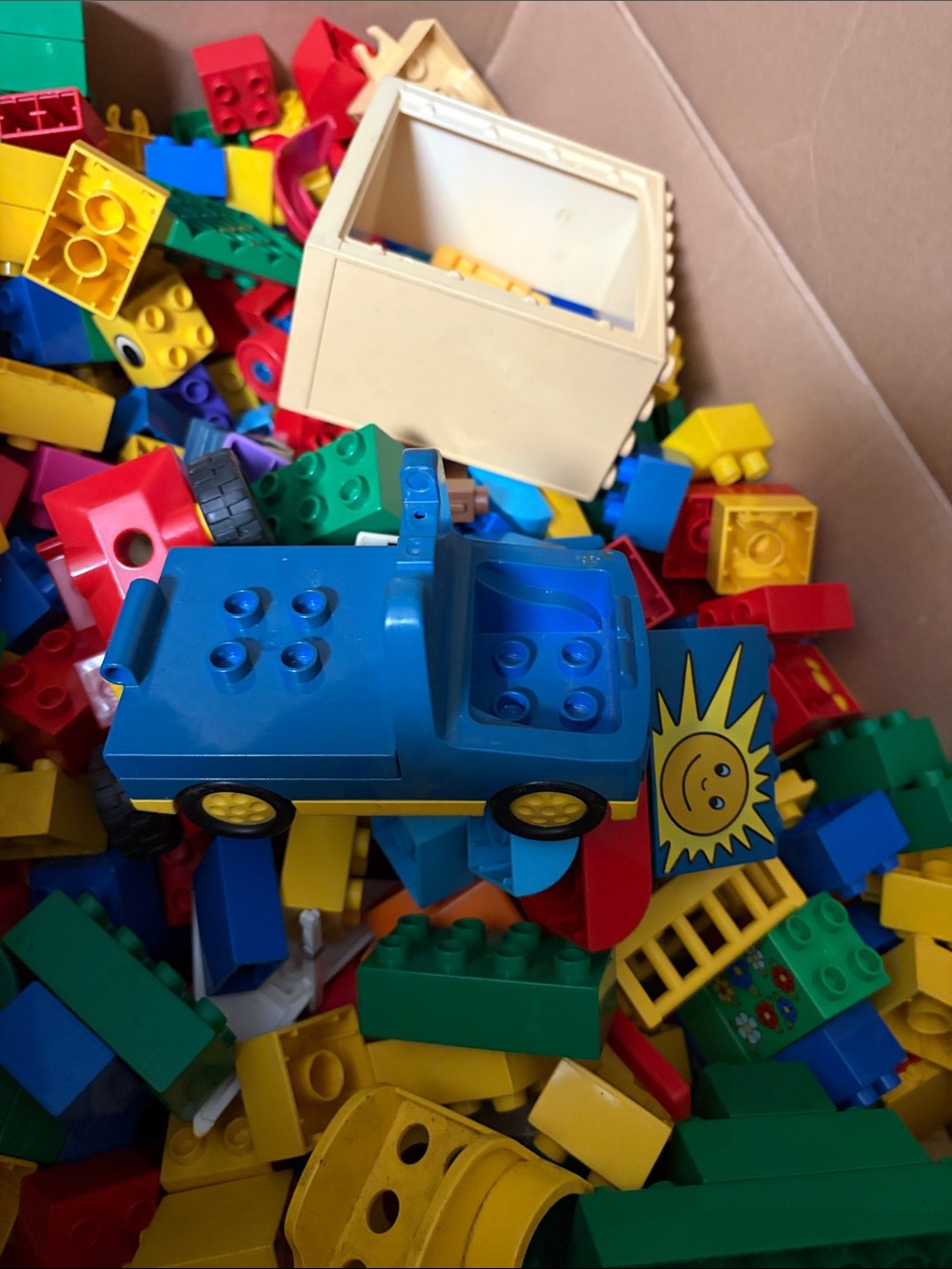Classic Interlocking Building Blocks Set - Multicolor - Picture 3 of 9